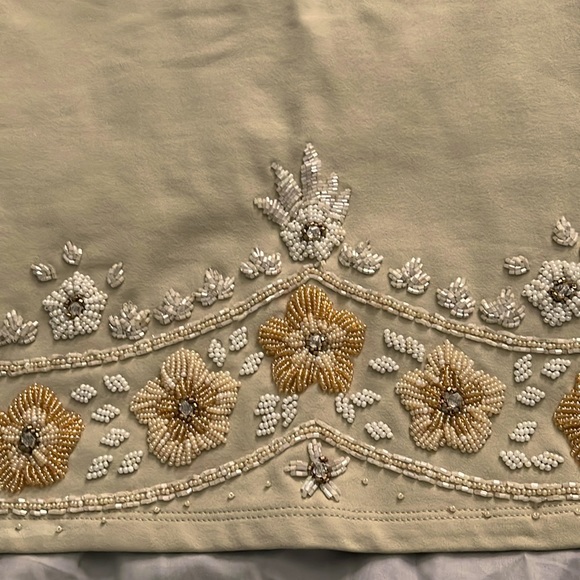 BOB. Tops - Beaded Halter Top 🌹